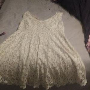 Snow White shoulder show